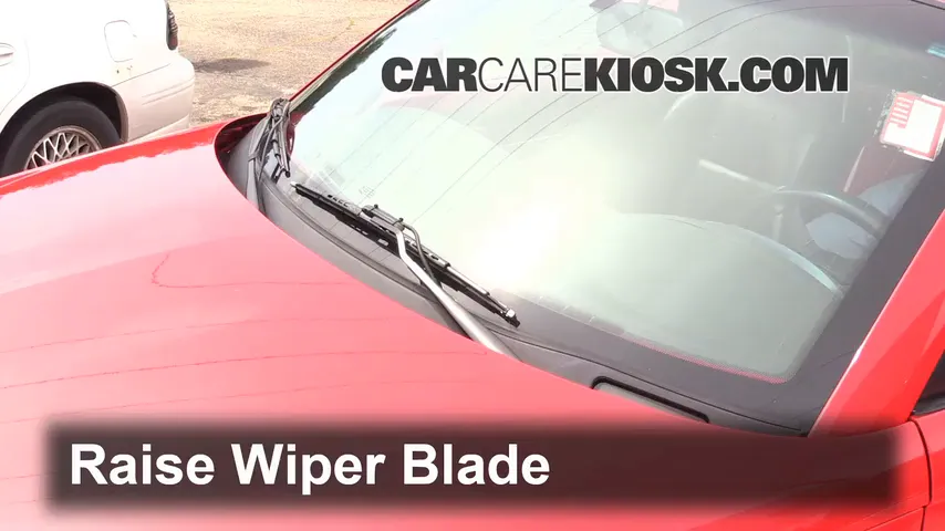 2004 Chevrolet SSR 5.3L V8 Windshield Wiper Blade (Front)